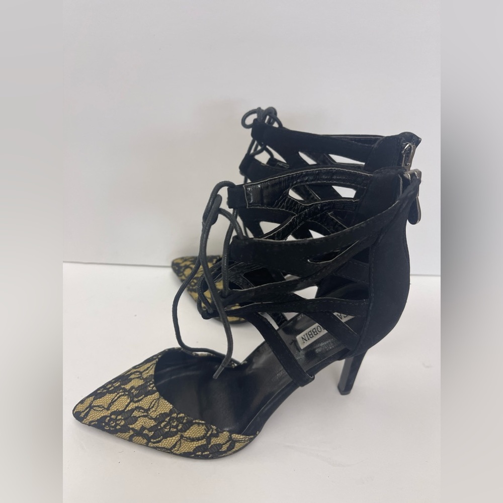 Size 11 Black heels w/lace